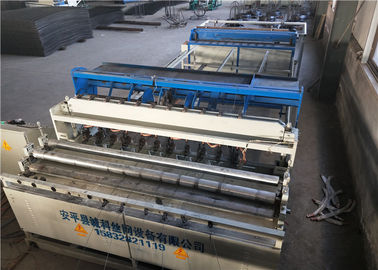 China Low Carbon Steel Fence Mesh Welding Machine PLC Control Low Power Consumption supplier